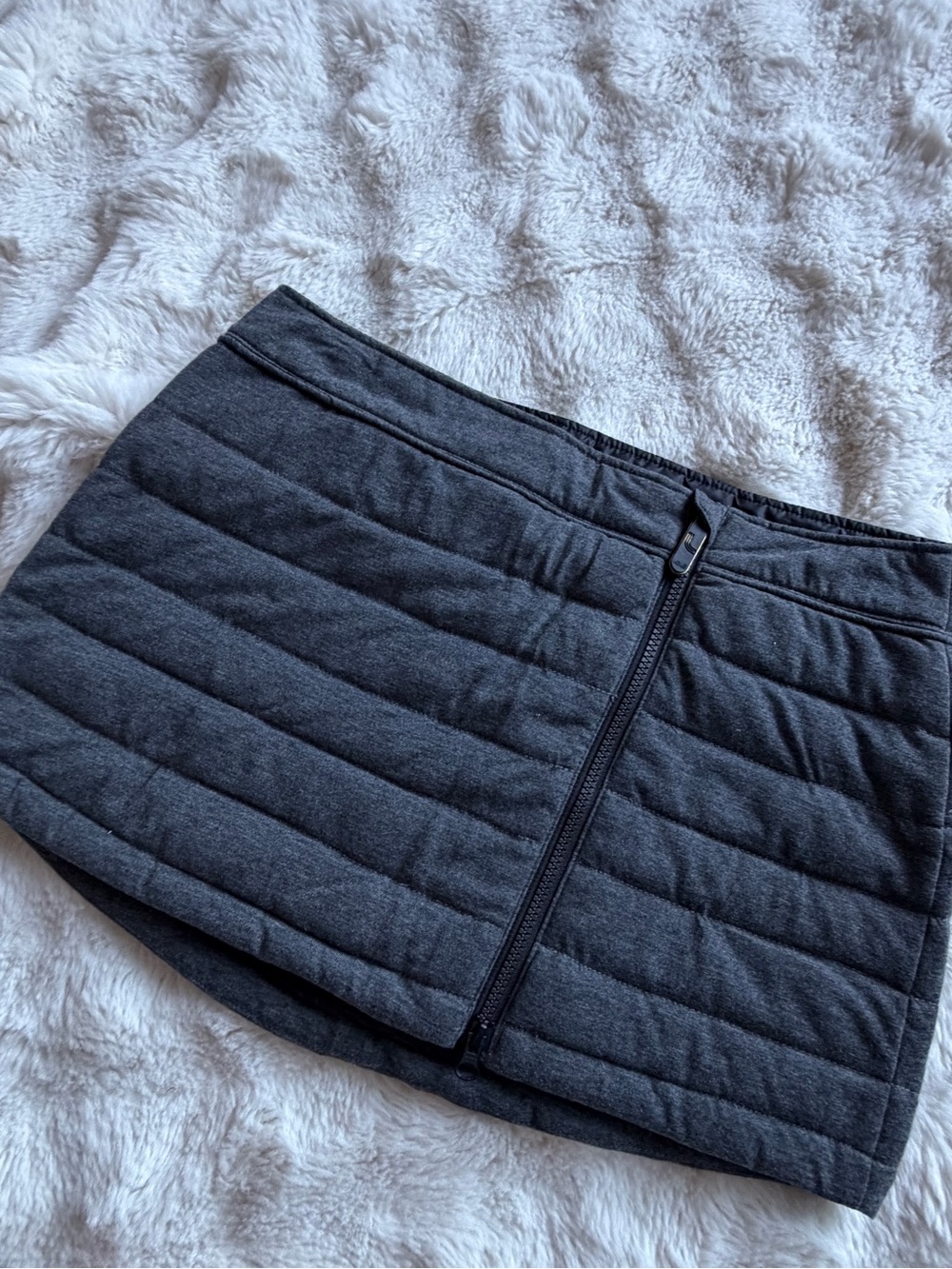 Lole Down Quilted Dark Gray Mini Skirt with Front Zipper Winter Warm